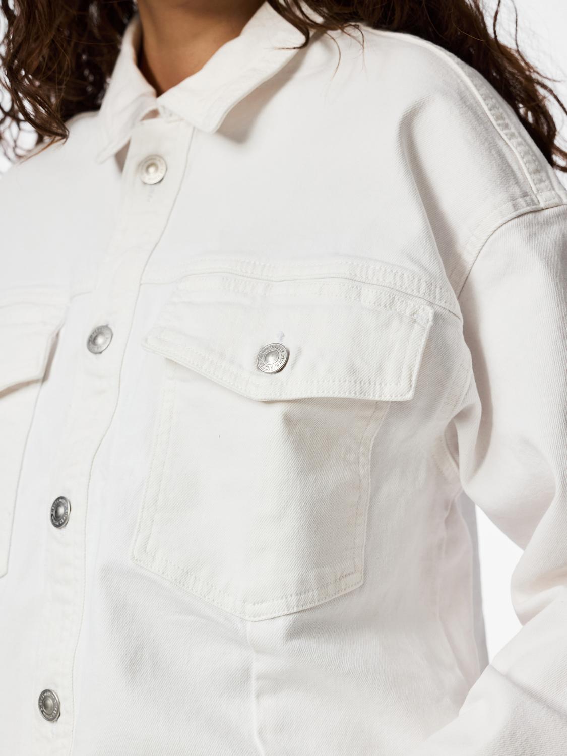 model_shot-detail