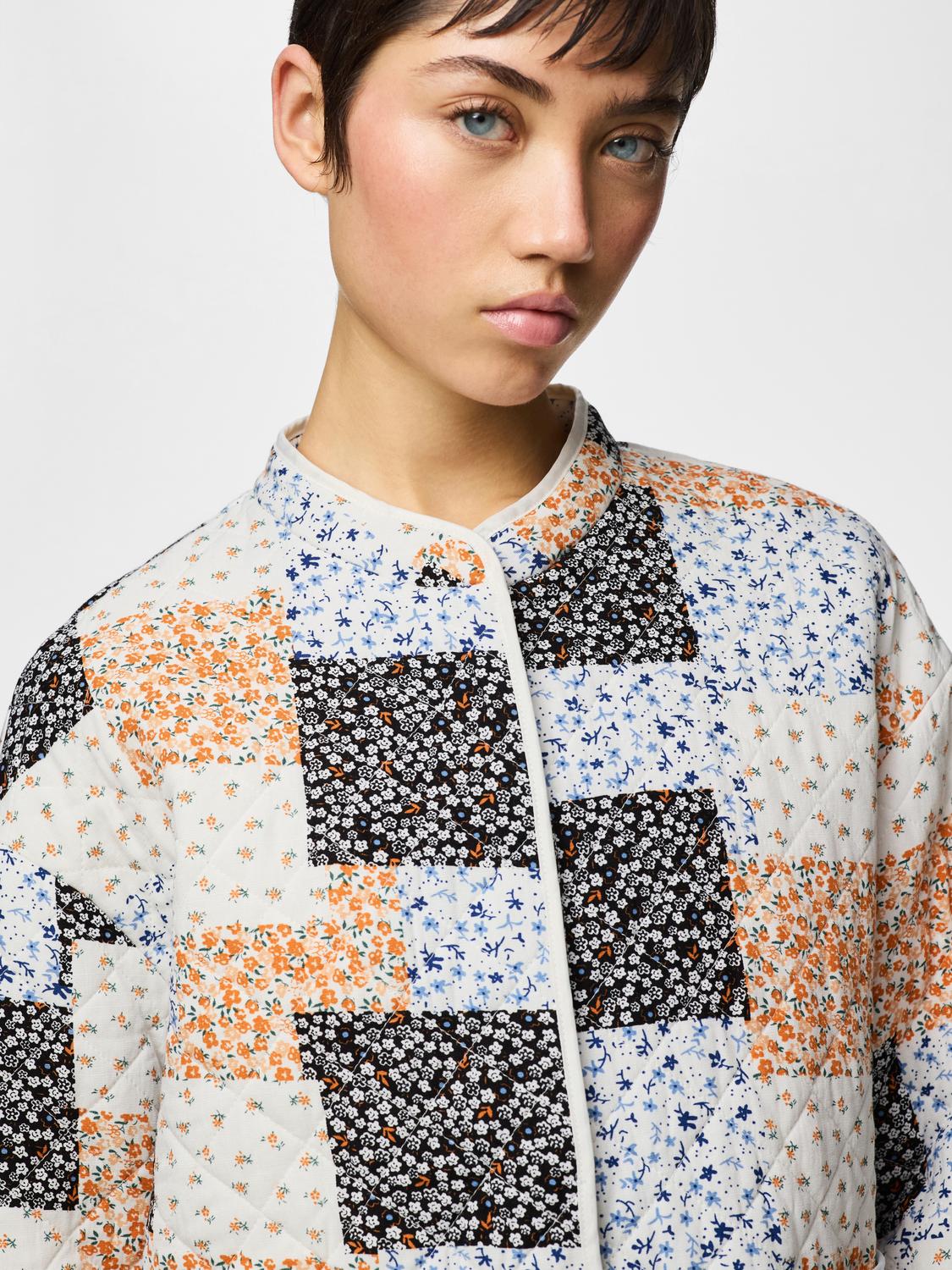 model_shot-detail