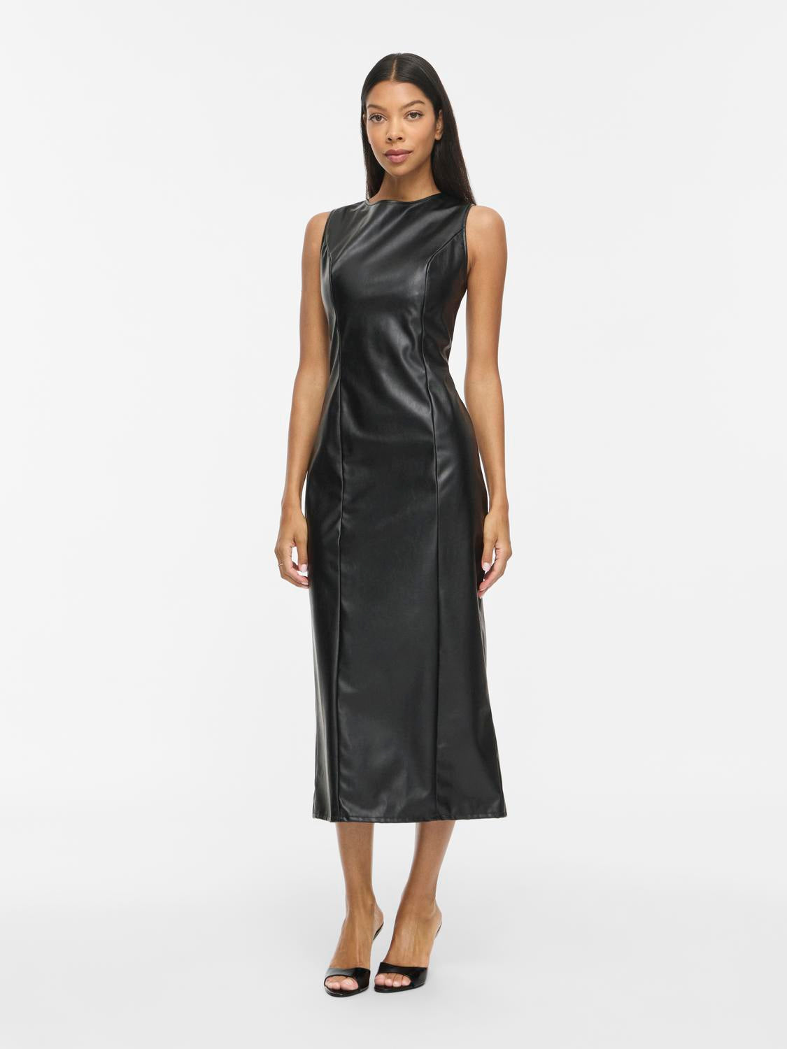 model_shot-front