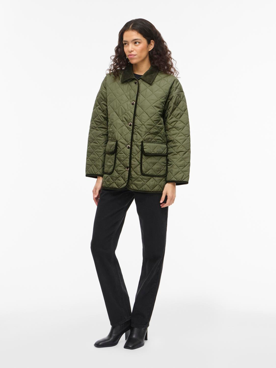 model_shot-front