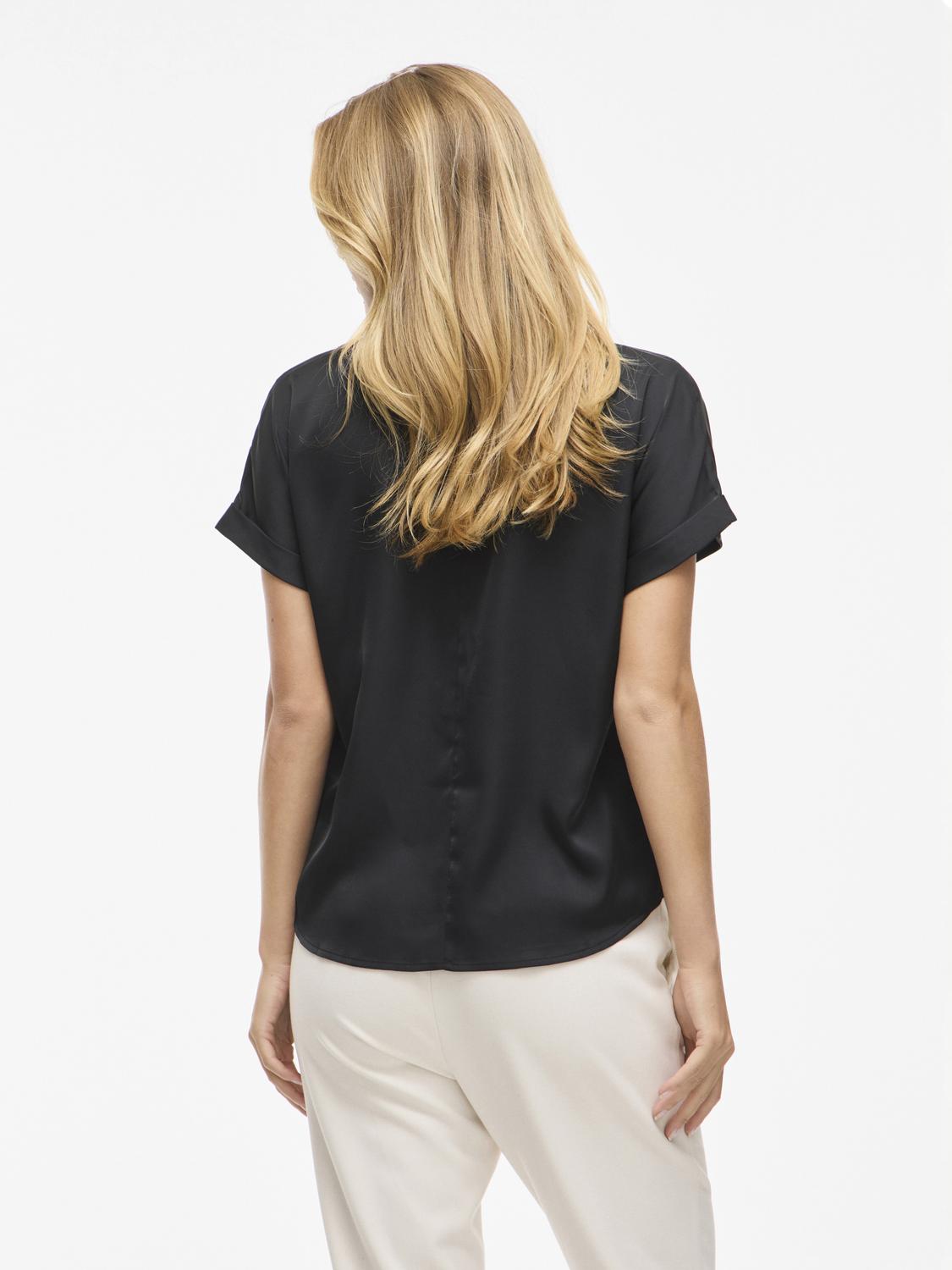 model_shot-back
