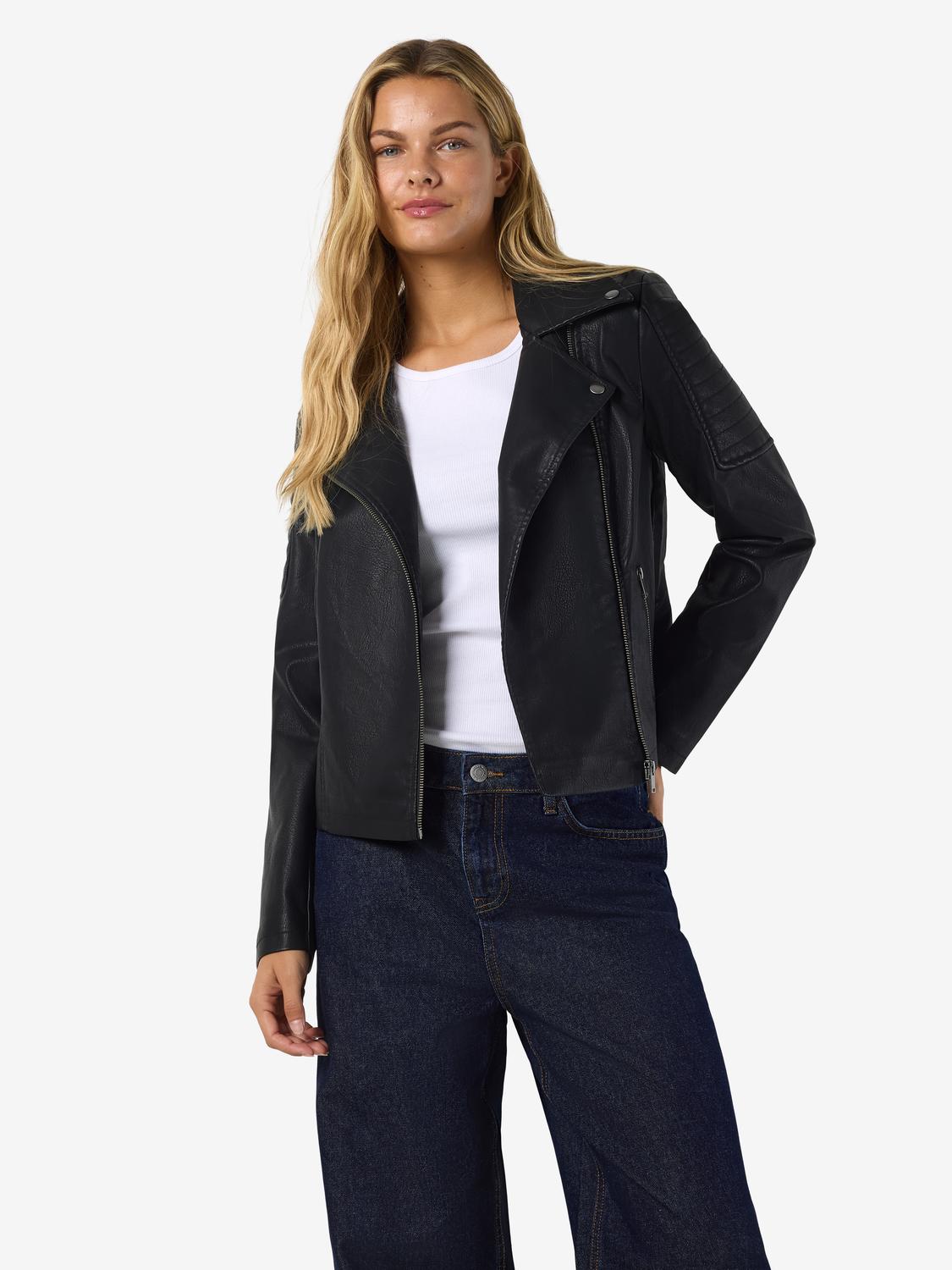 model_shot-front