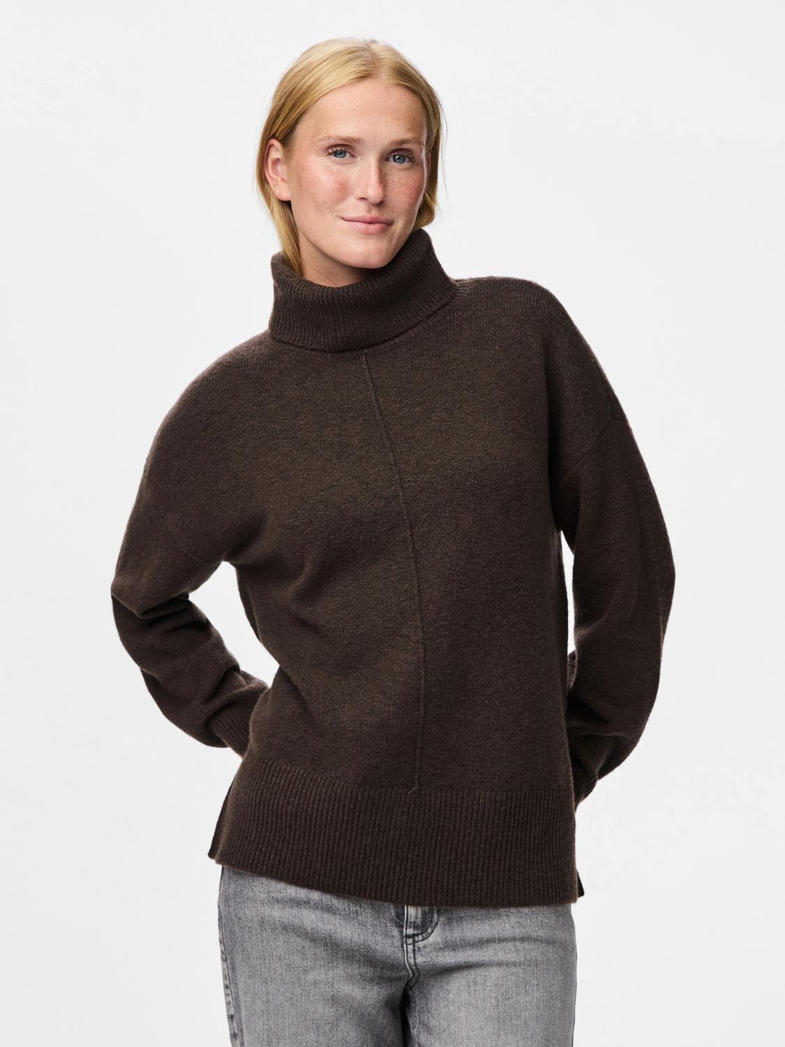 model_shot-front